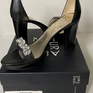 New NATURALIZER 9M Black Dress Sandal 3.75" heel